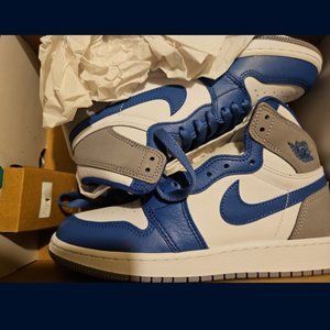 Jordans size 6 men/7.5 women